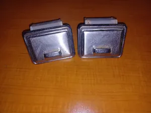 Lot Of 2 Piper Cherokee 140 Ashtrays 65269-002, 489-388 OEM 